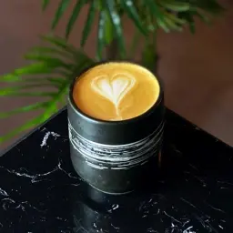 فلات وايت عادي